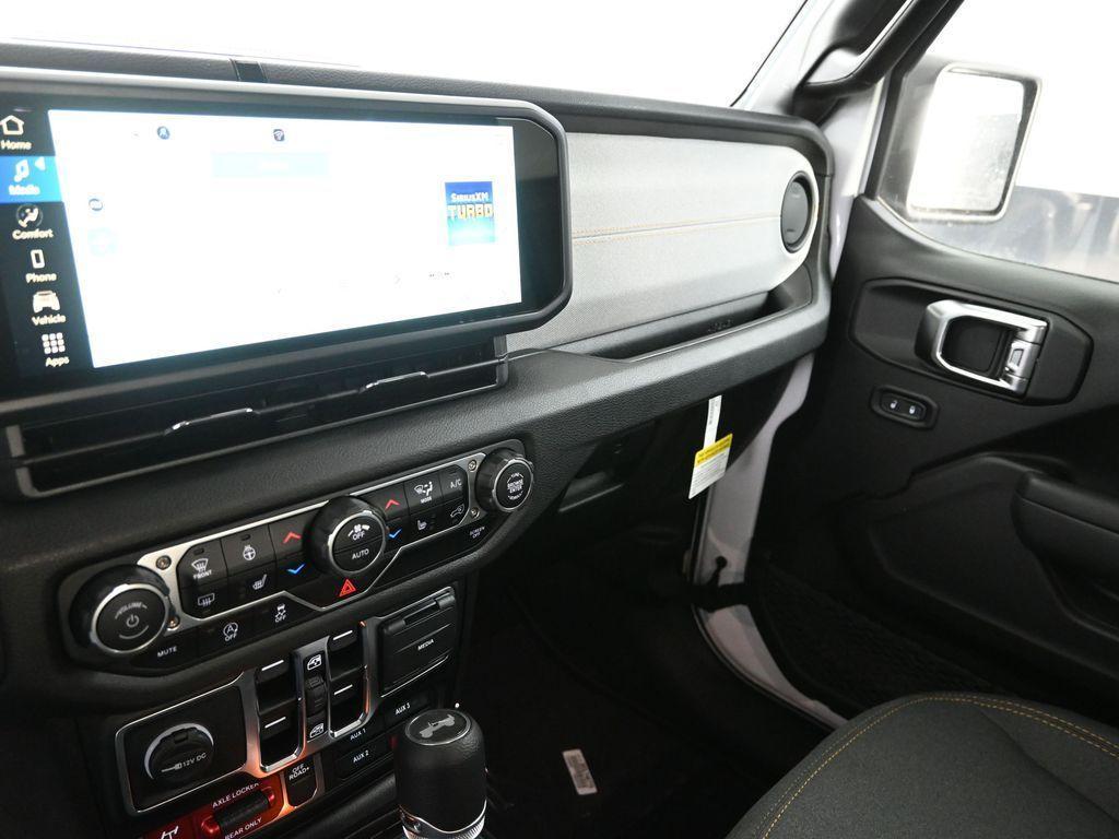 new 2025 Jeep Wrangler car, priced at $52,205