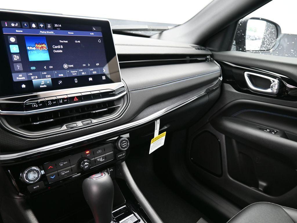 new 2025 Jeep Compass car, priced at $32,755