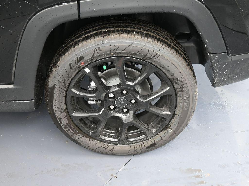 new 2025 Jeep Compass car, priced at $32,755