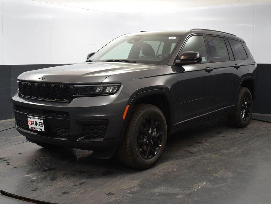 new 2025 Jeep Grand Cherokee L car, priced at $42,584