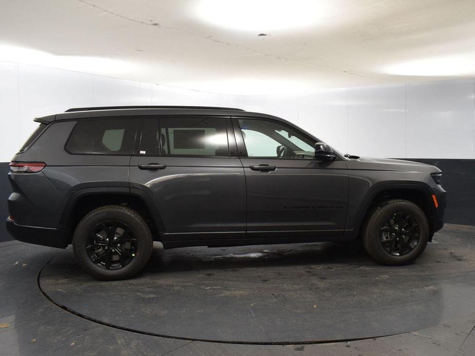 new 2025 Jeep Grand Cherokee L car, priced at $42,584