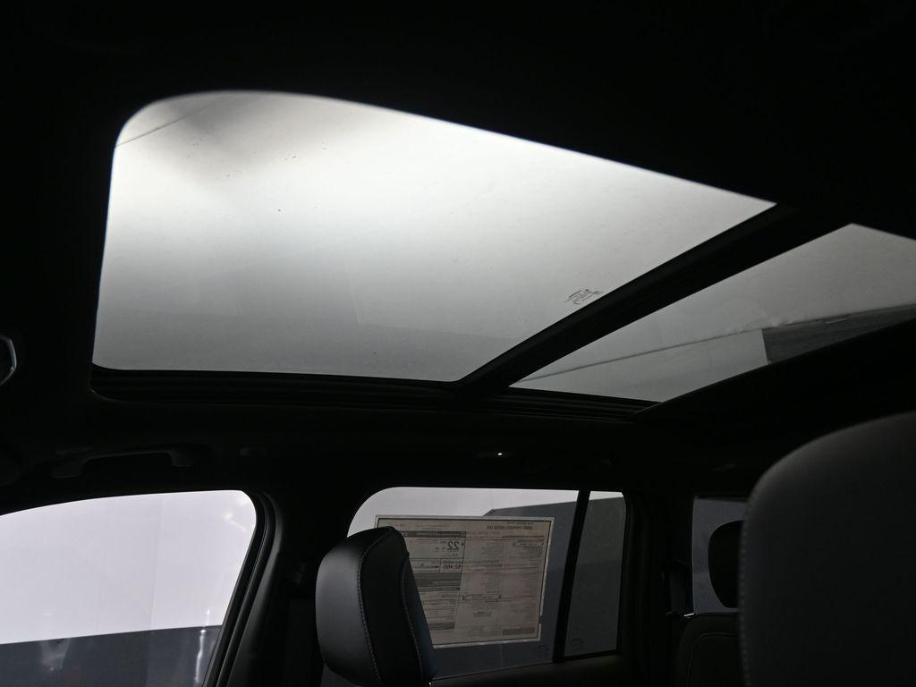 new 2025 Jeep Grand Cherokee car, priced at $47,622