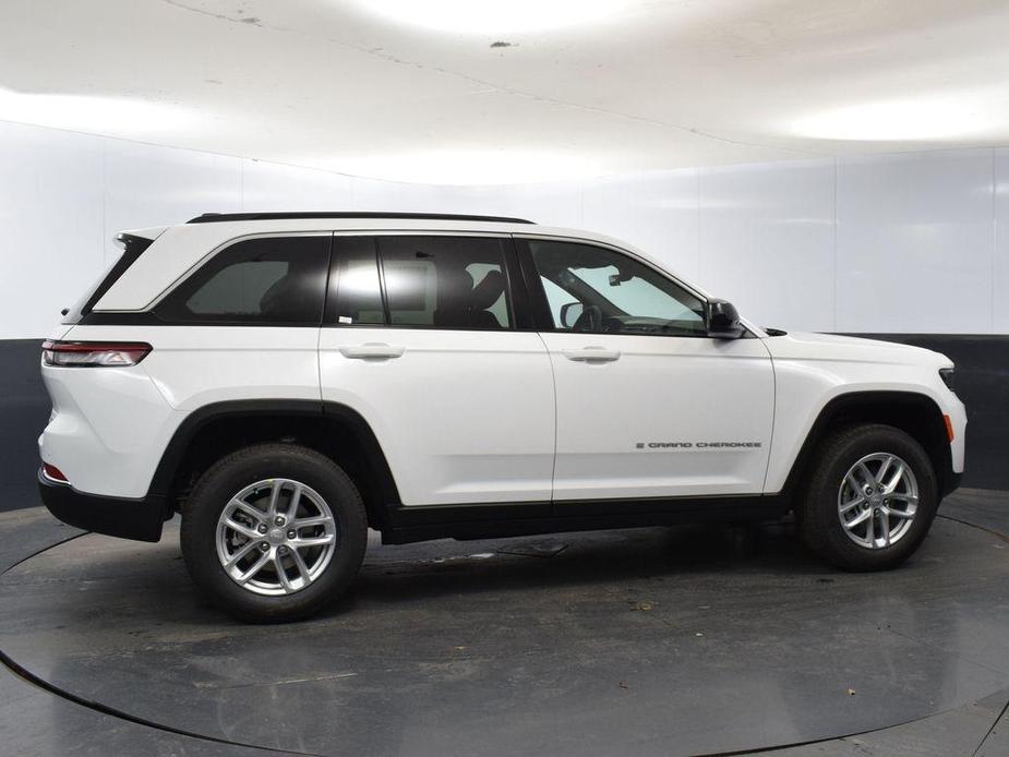 new 2025 Jeep Grand Cherokee car, priced at $35,943