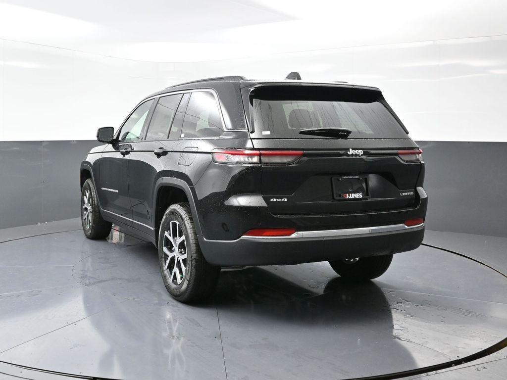 new 2025 Jeep Grand Cherokee car, priced at $48,755