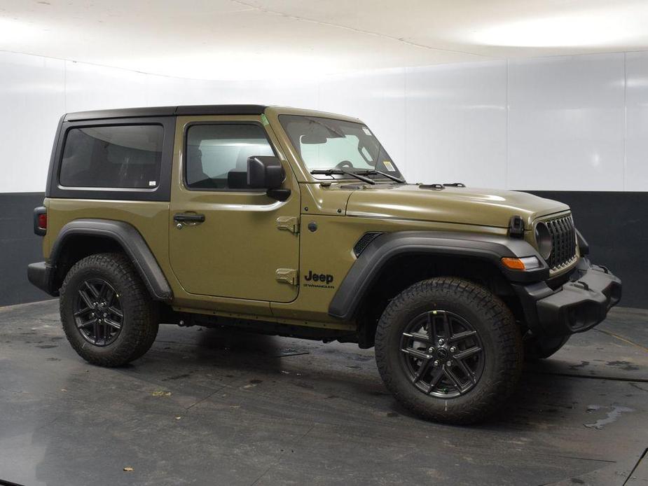 new 2025 Jeep Wrangler car, priced at $39,337