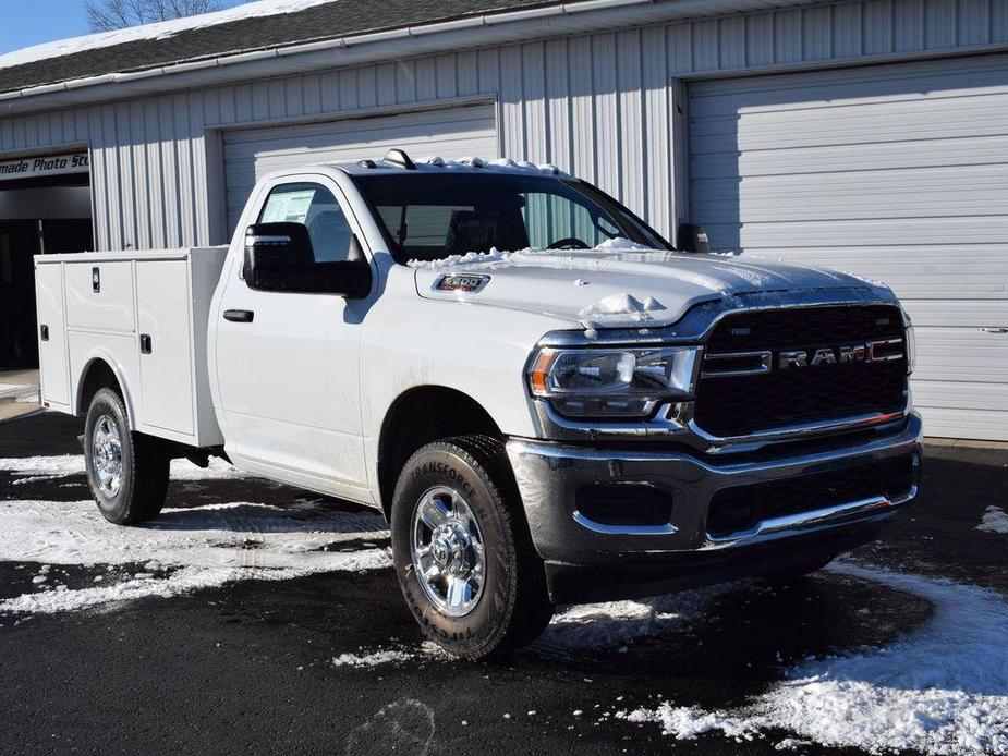 new 2024 Ram 3500 car, priced at $62,866