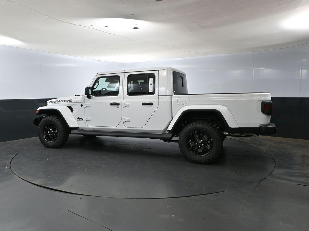 new 2025 Jeep Gladiator car, priced at $45,117