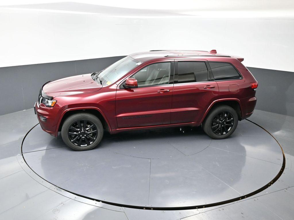 used 2018 Jeep Grand Cherokee car, priced at $22,286