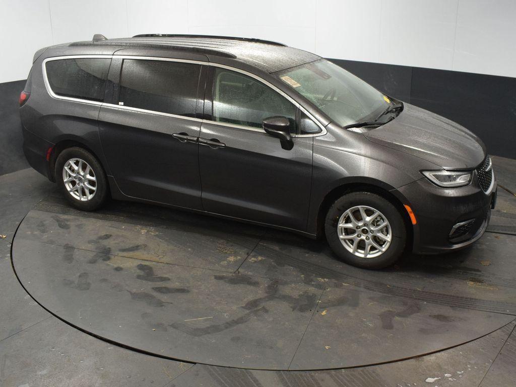 used 2022 Chrysler Pacifica car, priced at $21,089