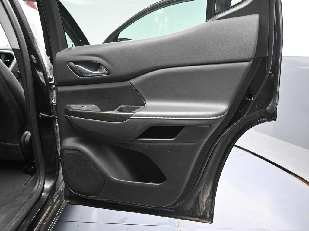 used 2023 GMC Acadia car, priced at $27,558