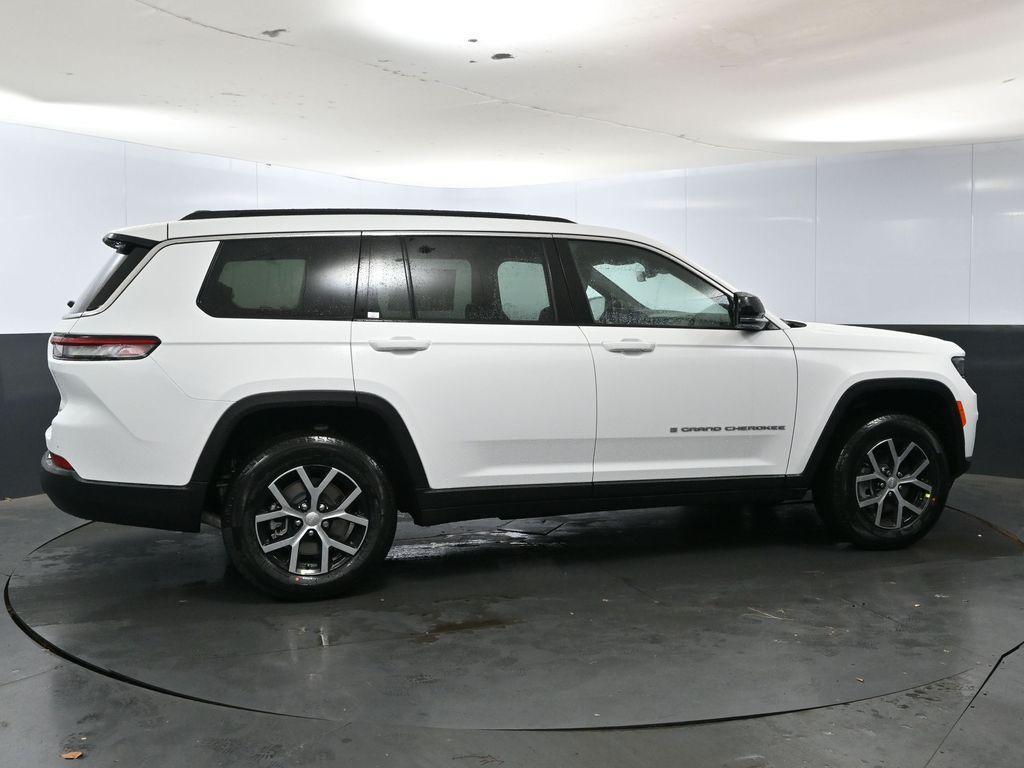 new 2025 Jeep Grand Cherokee L car, priced at $47,024