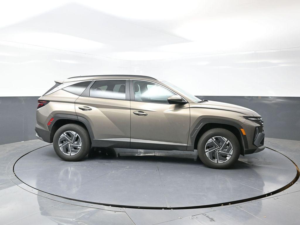 used 2025 Hyundai TUCSON Hybrid car, priced at $24,008