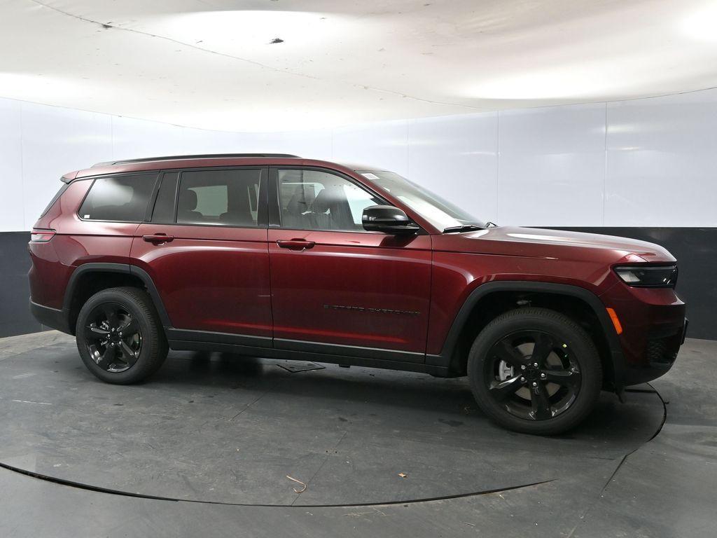 new 2025 Jeep Grand Cherokee L car, priced at $47,622