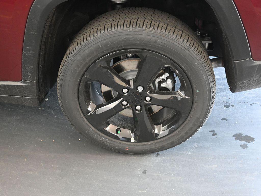 new 2025 Jeep Grand Cherokee L car, priced at $47,622