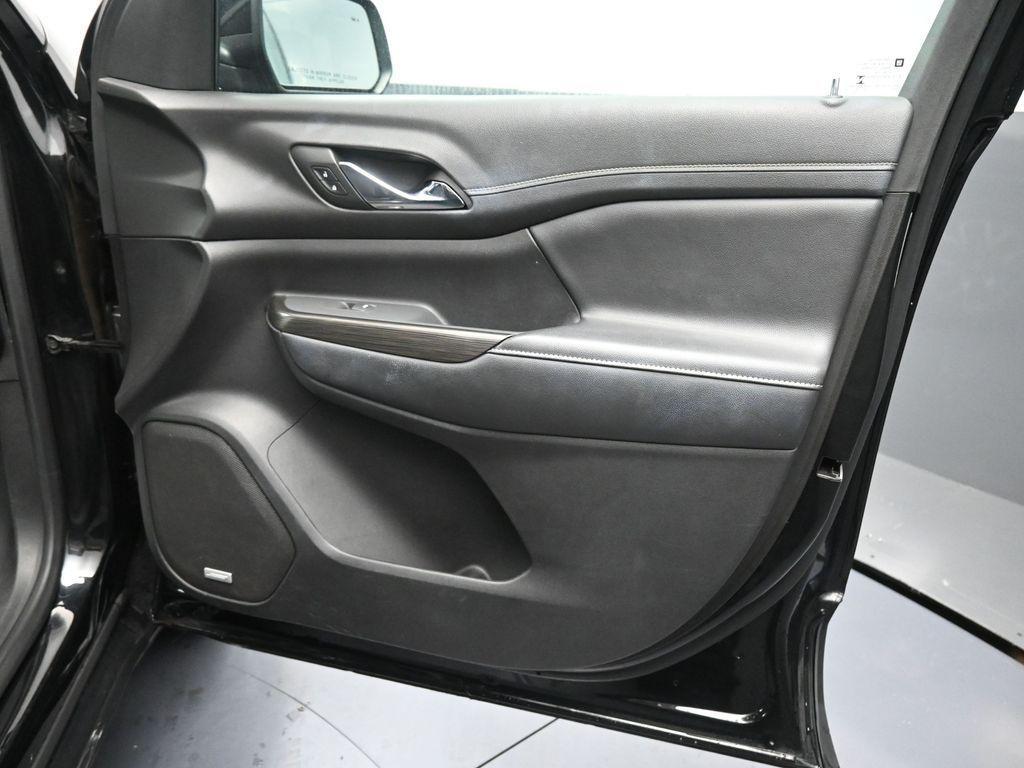 used 2023 GMC Acadia car, priced at $29,995