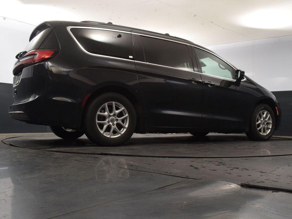 used 2022 Chrysler Pacifica car