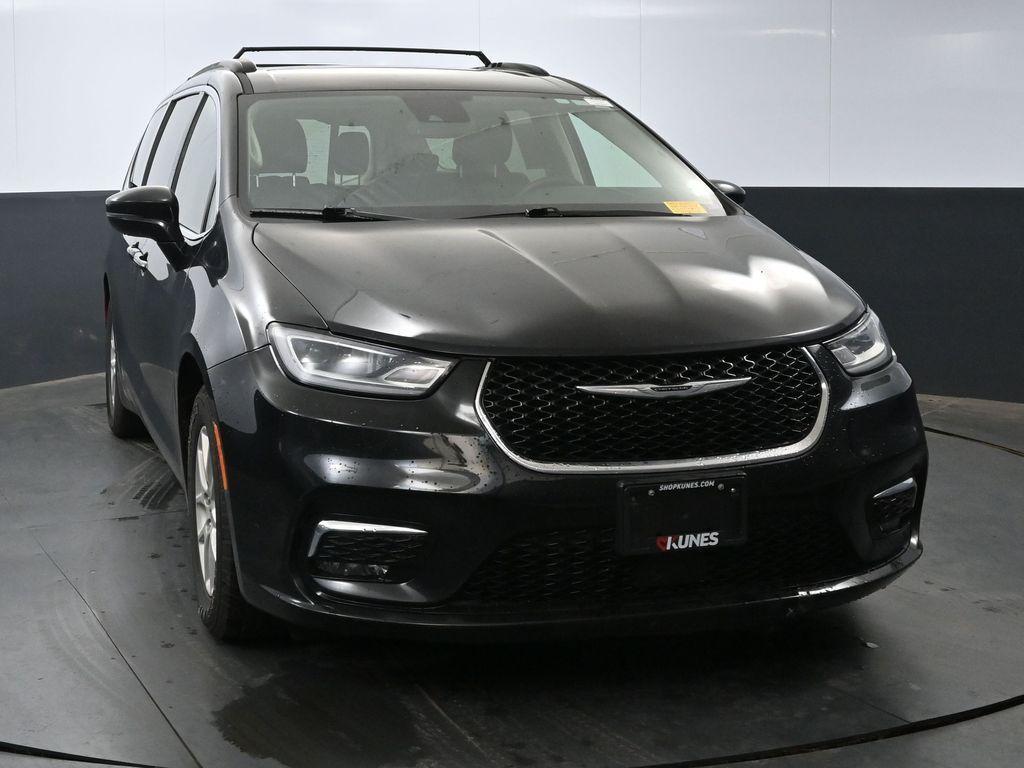 used 2022 Chrysler Pacifica car