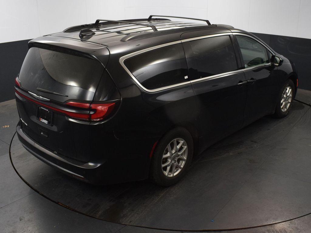 used 2022 Chrysler Pacifica car
