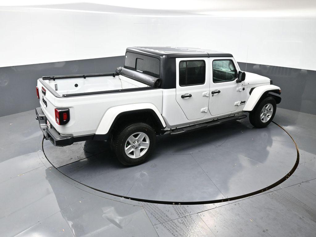 used 2022 Jeep Gladiator car, priced at $32,279