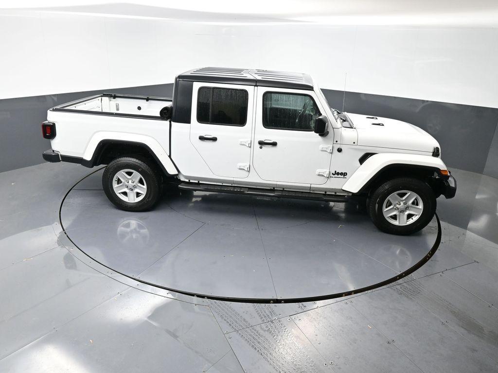 used 2022 Jeep Gladiator car, priced at $32,279