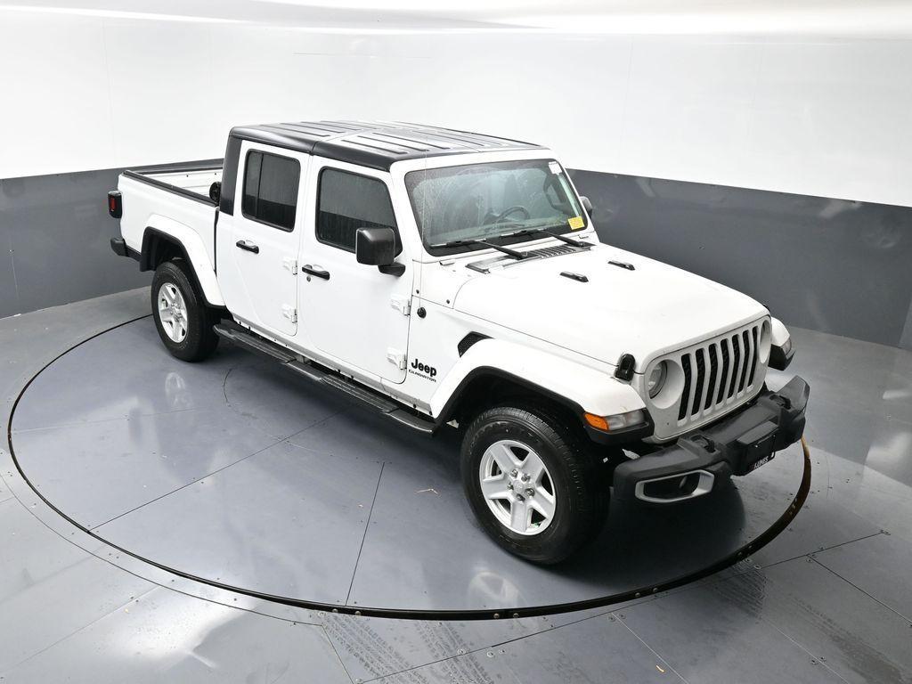 used 2022 Jeep Gladiator car, priced at $32,279