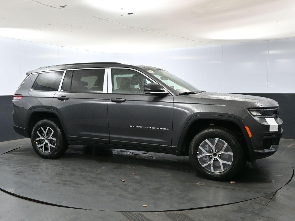 new 2025 Jeep Grand Cherokee L car, priced at $47,362