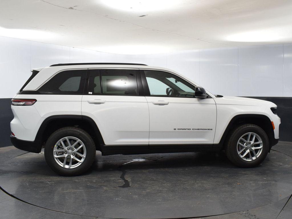 new 2025 Jeep Grand Cherokee car, priced at $38,440