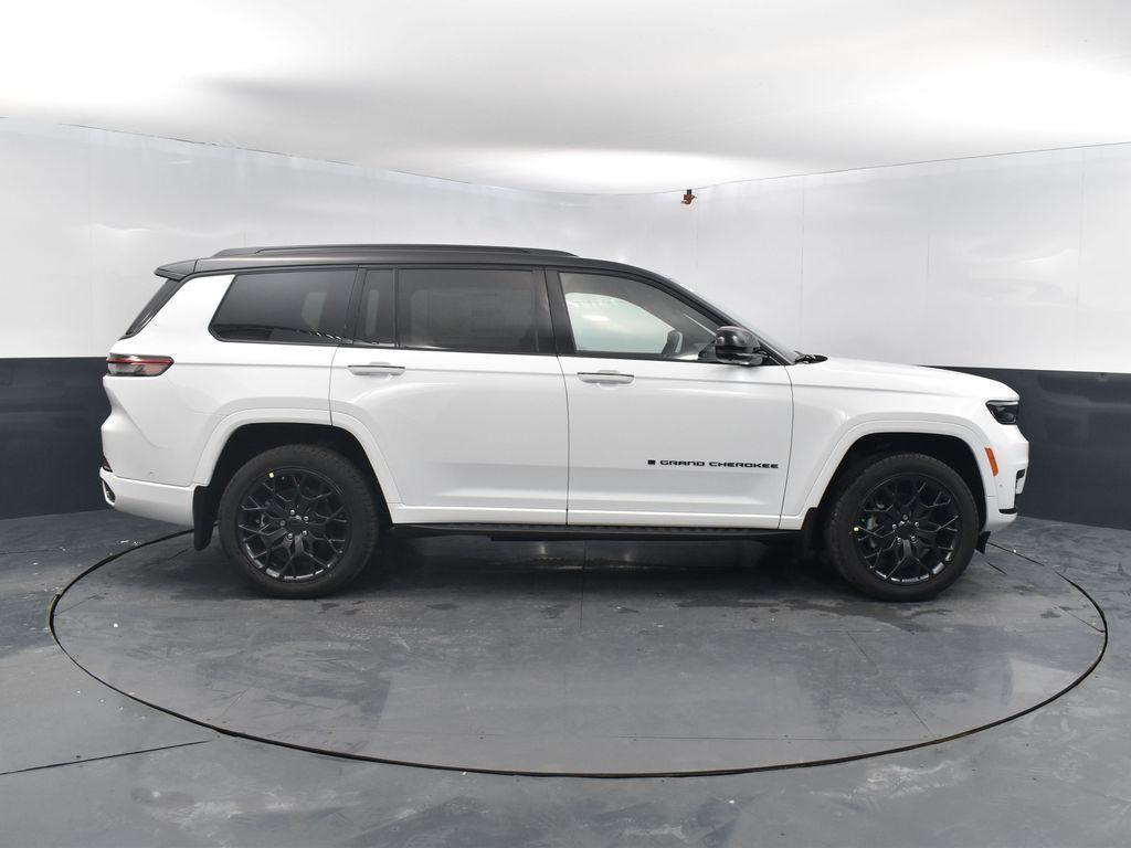 new 2025 Jeep Grand Cherokee L car