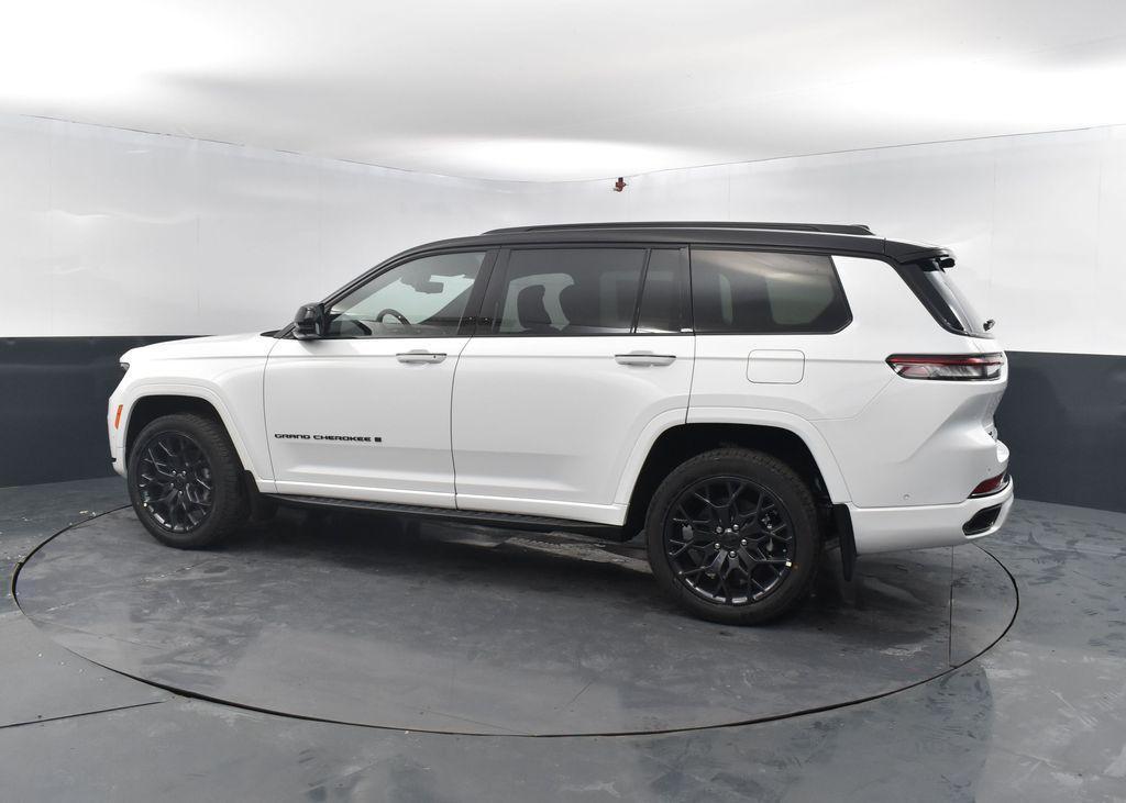 new 2025 Jeep Grand Cherokee L car
