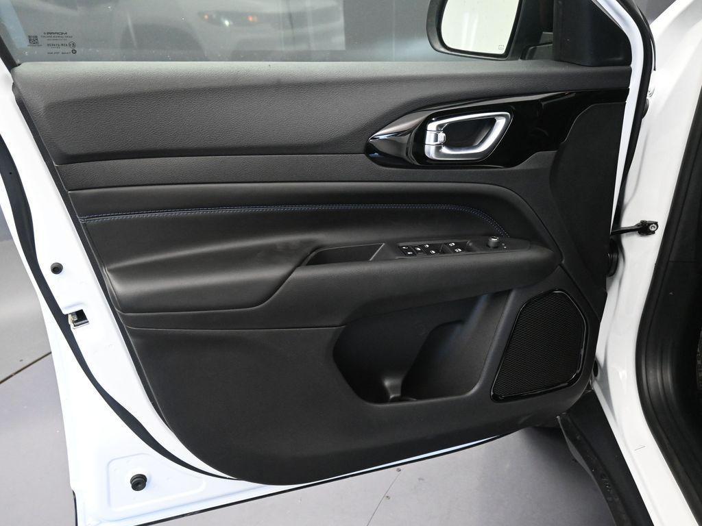 new 2026 Jeep Compass car, priced at $31,984