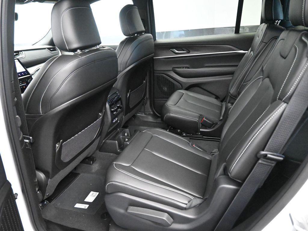 new 2025 Jeep Grand Cherokee L car, priced at $52,391