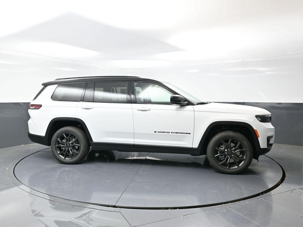 new 2025 Jeep Grand Cherokee L car, priced at $52,391
