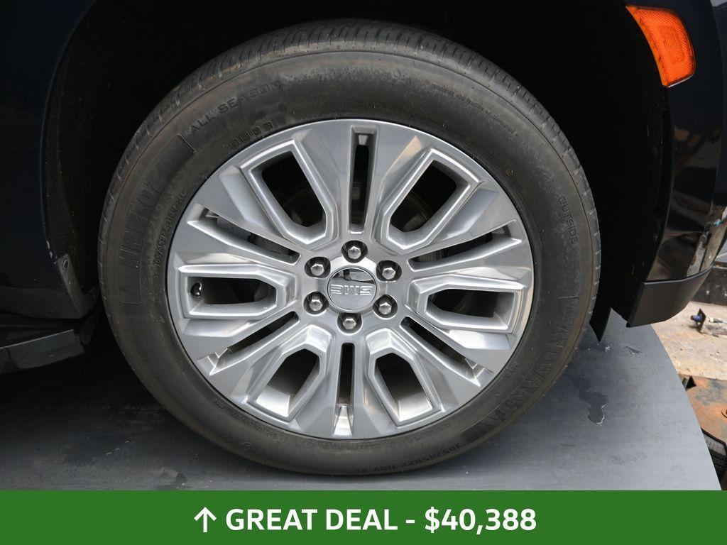 used 2021 GMC Yukon XL car, priced at $40,388