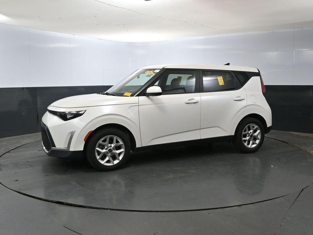 used 2023 Kia Soul car, priced at $19,072