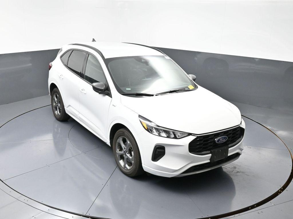 used 2023 Ford Escape car, priced at $22,129