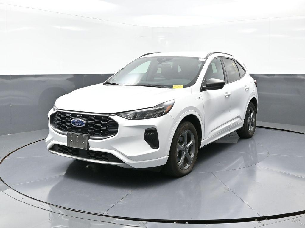 used 2023 Ford Escape car, priced at $22,129