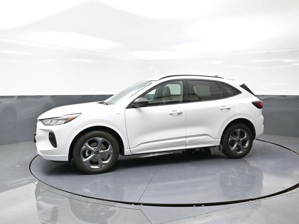 used 2023 Ford Escape car, priced at $22,129