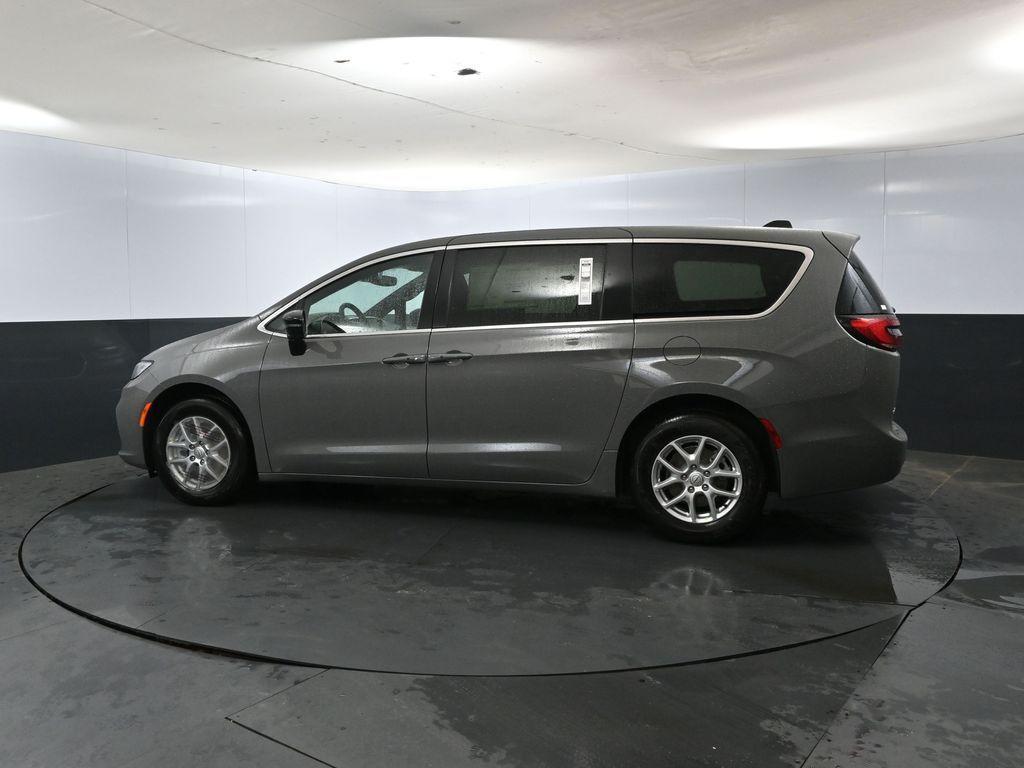 new 2025 Chrysler Pacifica car, priced at $42,247