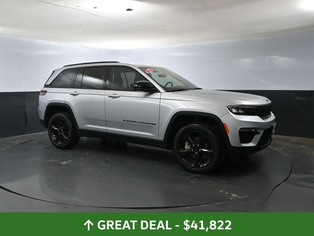 used 2025 Jeep Grand Cherokee car, priced at $41,822