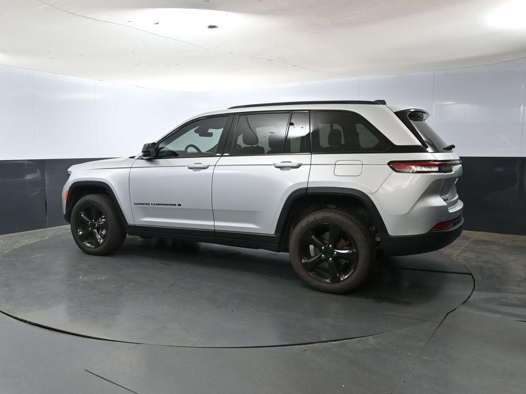 used 2025 Jeep Grand Cherokee car, priced at $46,032