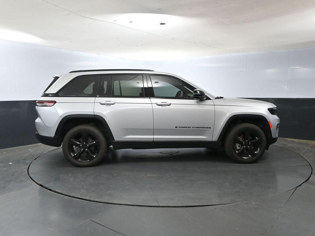 used 2025 Jeep Grand Cherokee car, priced at $46,032