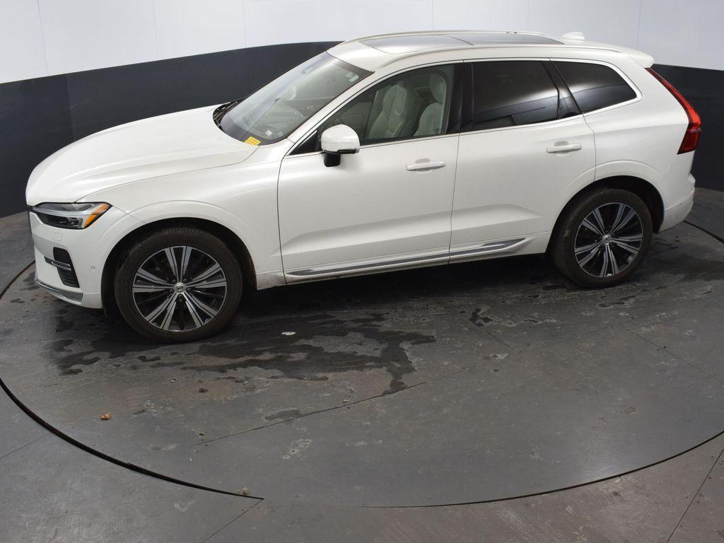 used 2022 Volvo XC60 car, priced at $34,556