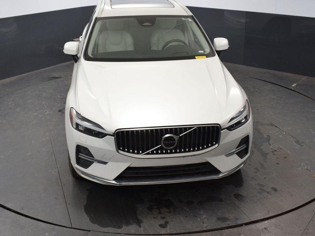 used 2022 Volvo XC60 car, priced at $34,556