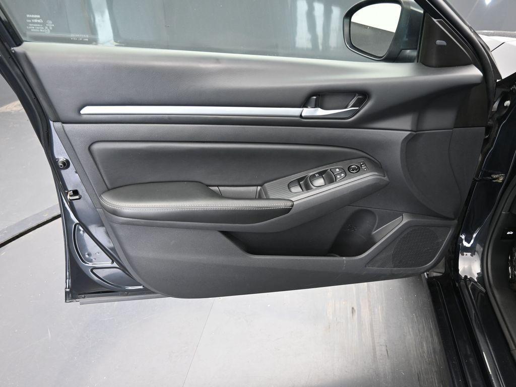 used 2022 Nissan Altima car