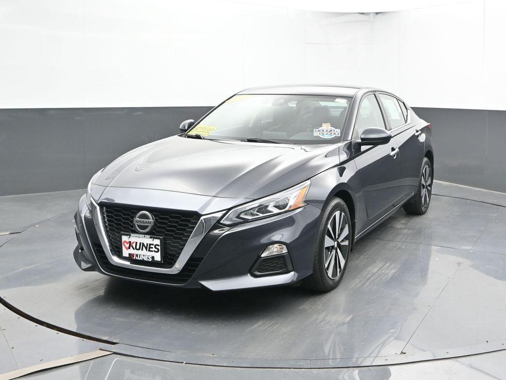 used 2022 Nissan Altima car