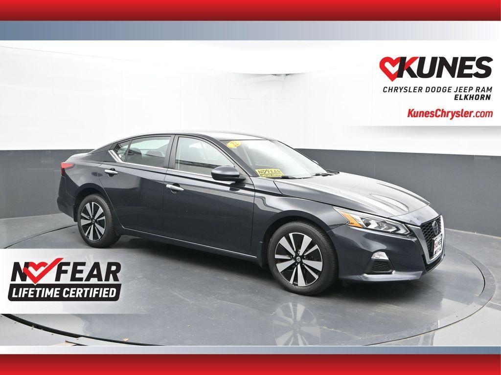 used 2022 Nissan Altima car