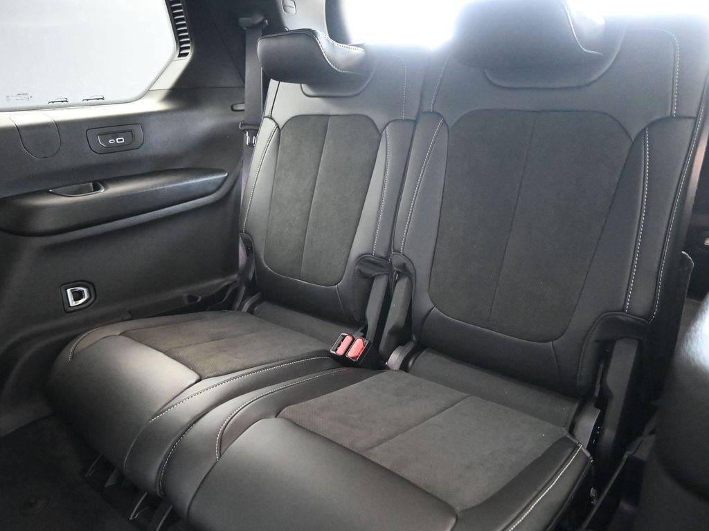 new 2025 Jeep Grand Cherokee L car, priced at $47,622