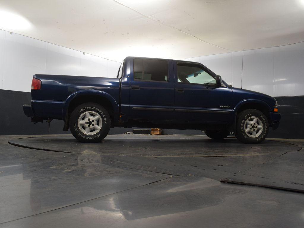 used 2003 Chevrolet S-10 car, priced at $4,995