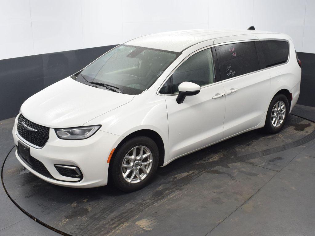 used 2023 Chrysler Pacifica car, priced at $26,070