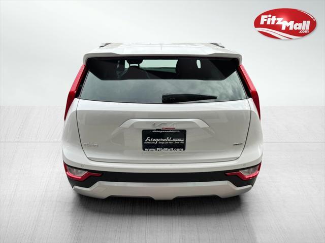 new 2025 Kia Niro Plug-In Hybrid car, priced at $37,175